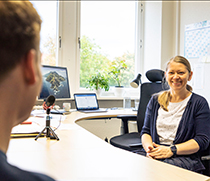Prof. Dr. Dr. Anne Albrecht im Gespräch
